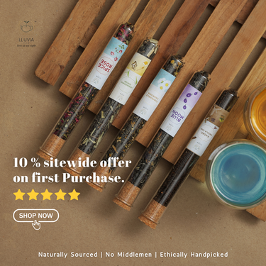 Vape pens with labels on a wooden surface, promotional text overlay.